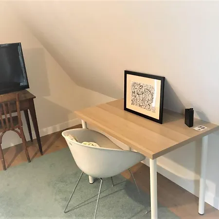 3-bed House Close To Honfleur Casa de Férias Marais-Vernier