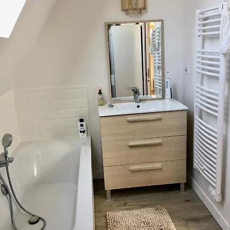 3-bed House Close To Honfleur Casa de Férias